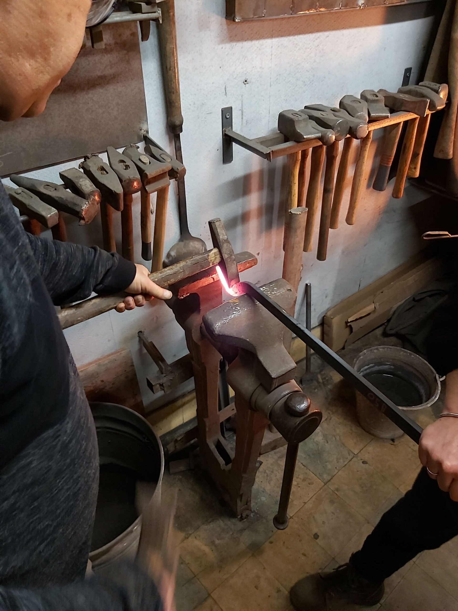 Macintosh HD:Users:christian:Desktop:Forge 1.jpeg